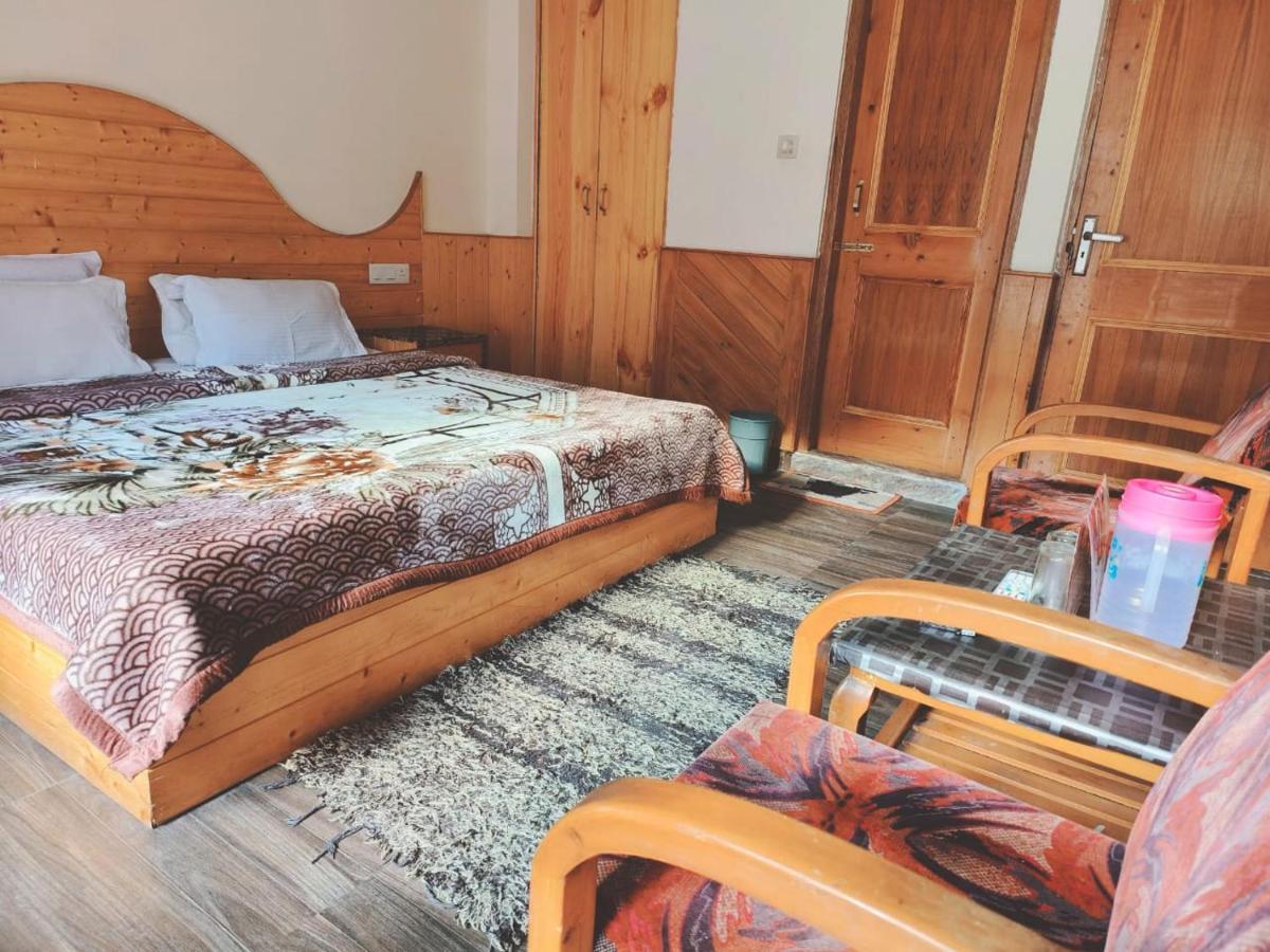 Hotel Hadimba Regency ! Free 4 Wheeler Parking ! Mountain View Rooms ! Near Mall Road Manali Εξωτερικό φωτογραφία