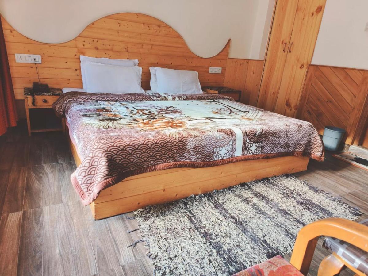 Hotel Hadimba Regency ! Free 4 Wheeler Parking ! Mountain View Rooms ! Near Mall Road Manali Εξωτερικό φωτογραφία
