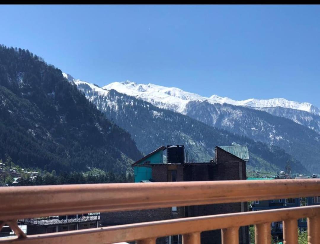 Hotel Hadimba Regency ! Free 4 Wheeler Parking ! Mountain View Rooms ! Near Mall Road Manali Εξωτερικό φωτογραφία